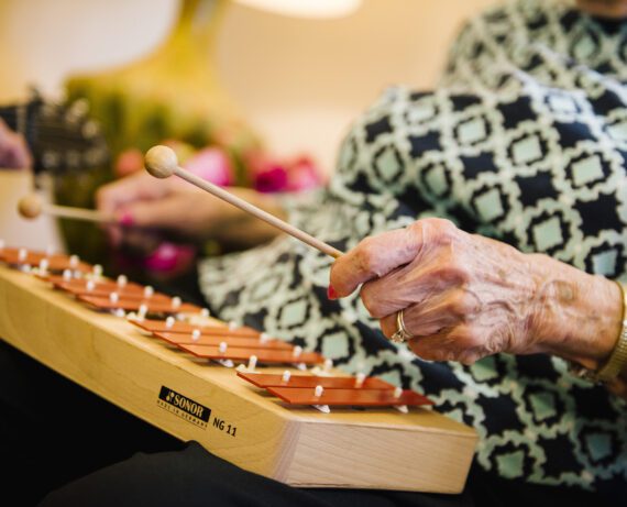 Curso de Musicoterapia para Personas Mayores Curso de Musicoterapia para Personas Mayores