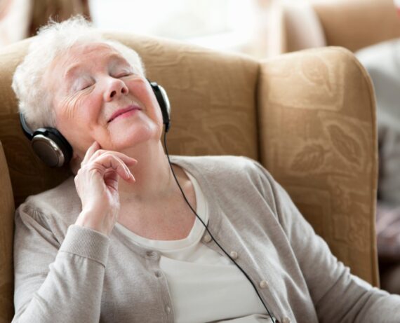 Curso de Técnicas de Intervención Alternativas en Geriatría (Arteterapia, Afectividad, Risoterapia y Musicoterapia) Curso de Técnicas de Intervención Alternativas en Geriatría (Arteterapia, Afectividad, Risoterapia y Musicoterapia)